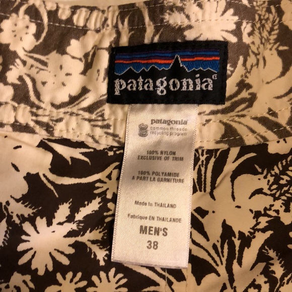 Patagonia Mens Swim/Board Shorts Size 38 - Picture 3 of 9